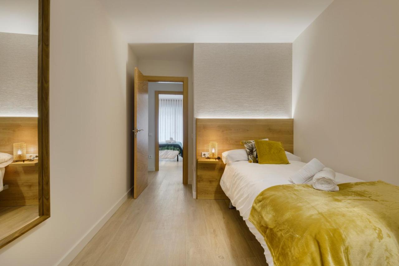 Apartamentos La Muralla De Jaca Extérieur photo