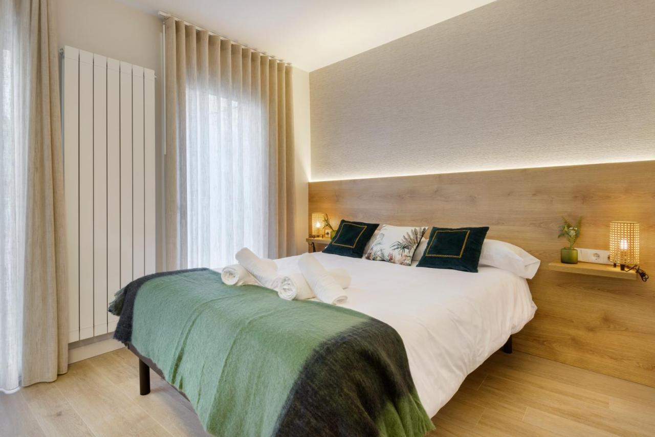Apartamentos La Muralla De Jaca Extérieur photo