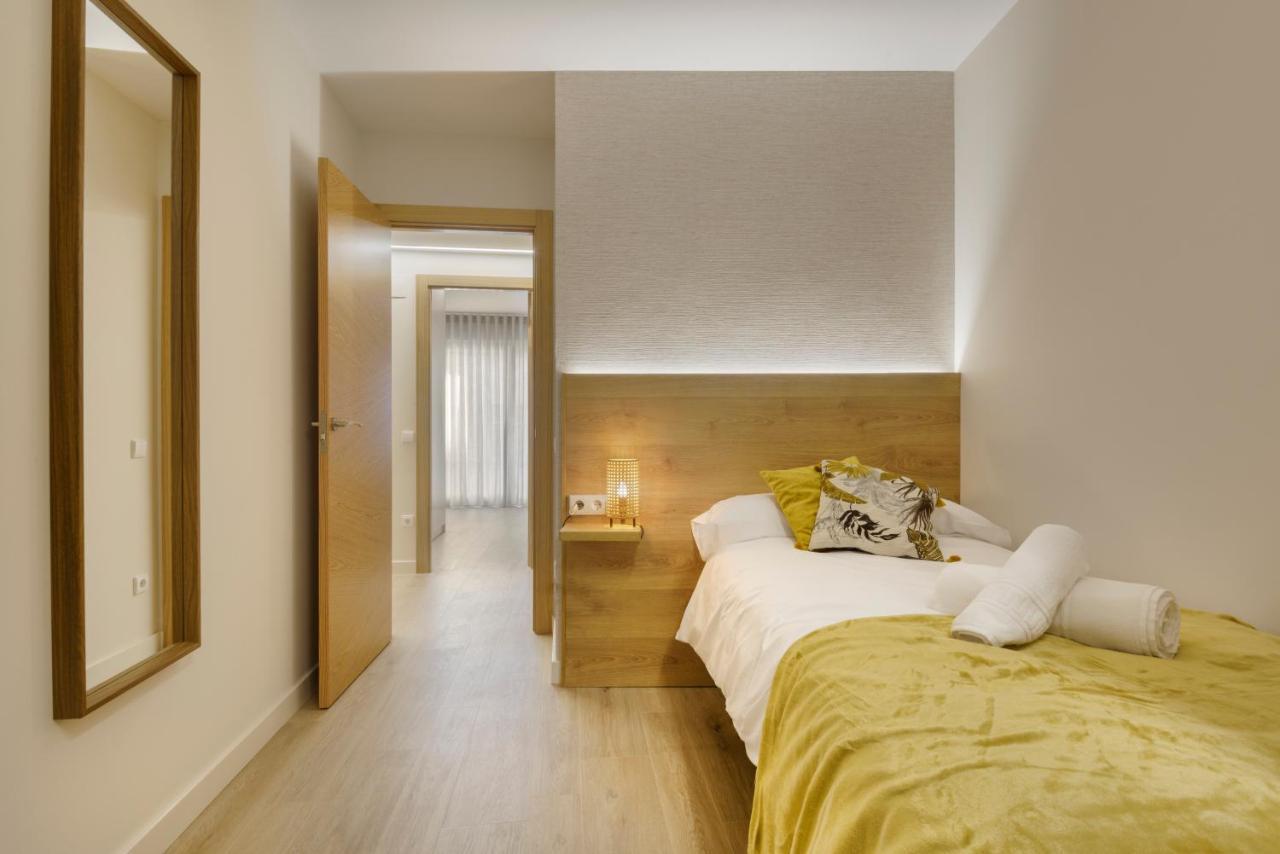 Apartamentos La Muralla De Jaca Extérieur photo